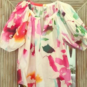 Diane Von Furstenberg floral 1/2 sleeve blouse